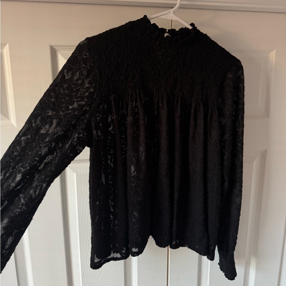 Deletta Black Ruffled Long Sleeve Blouse